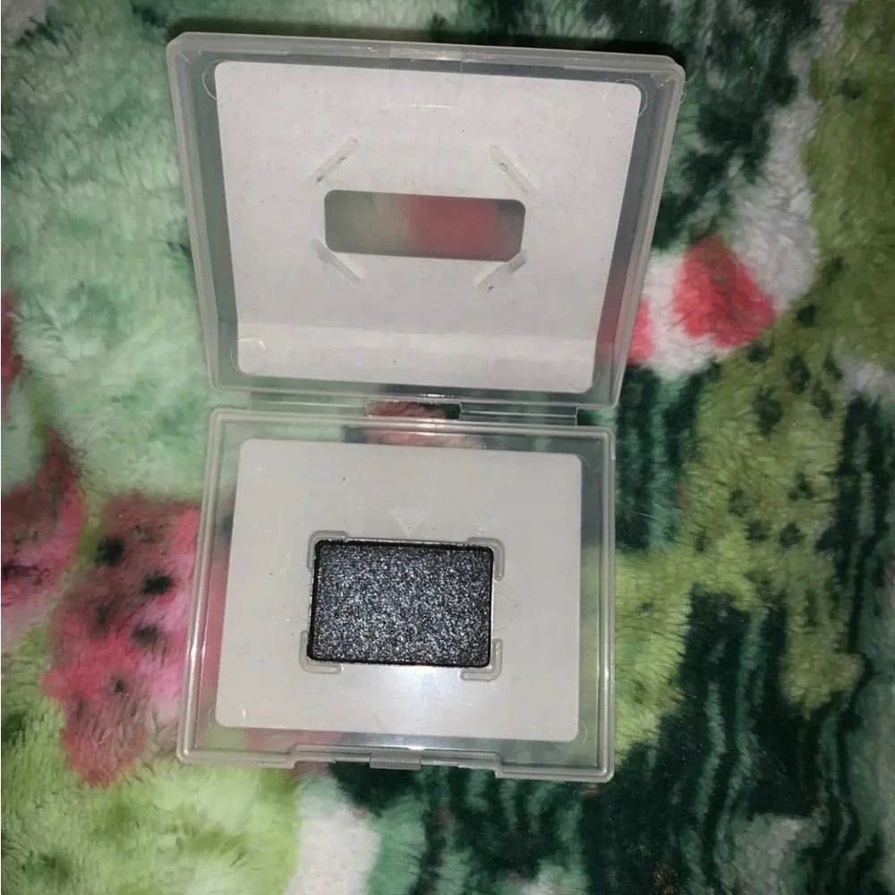 Mary Kay Mineral Eye Color/Shadow ~ Brilliant Black 068245 ~